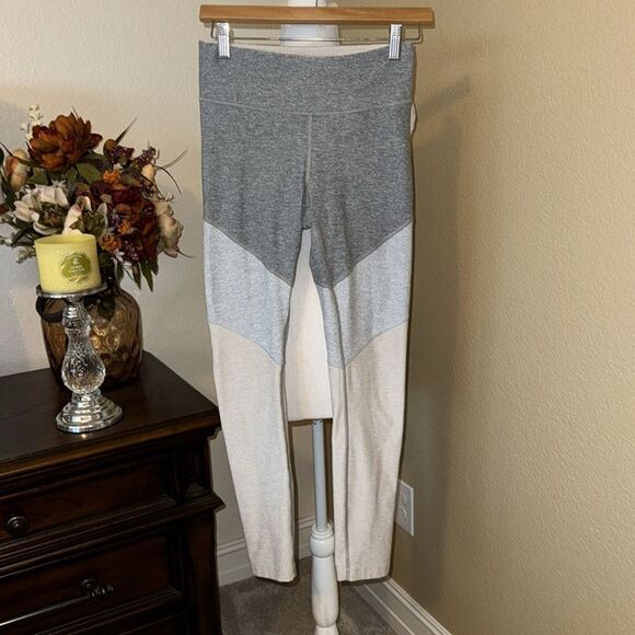 Outdoor voices tricolor leggings Athletic Yoga Gray Sz Small - Picture 3 of 4